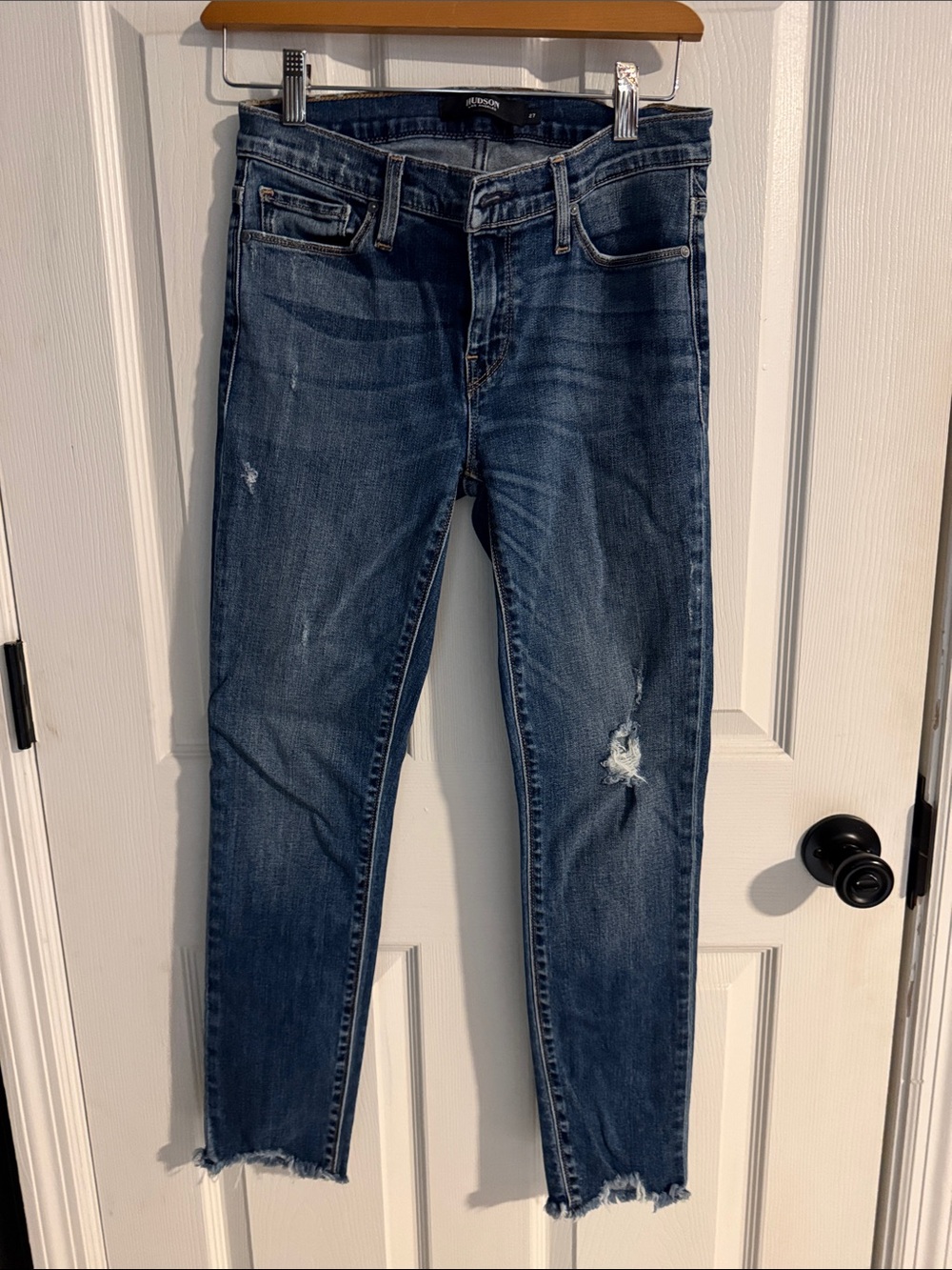 Hudson Jeans Dark Blue Skinny Jeans with Distressed Knees 27x26